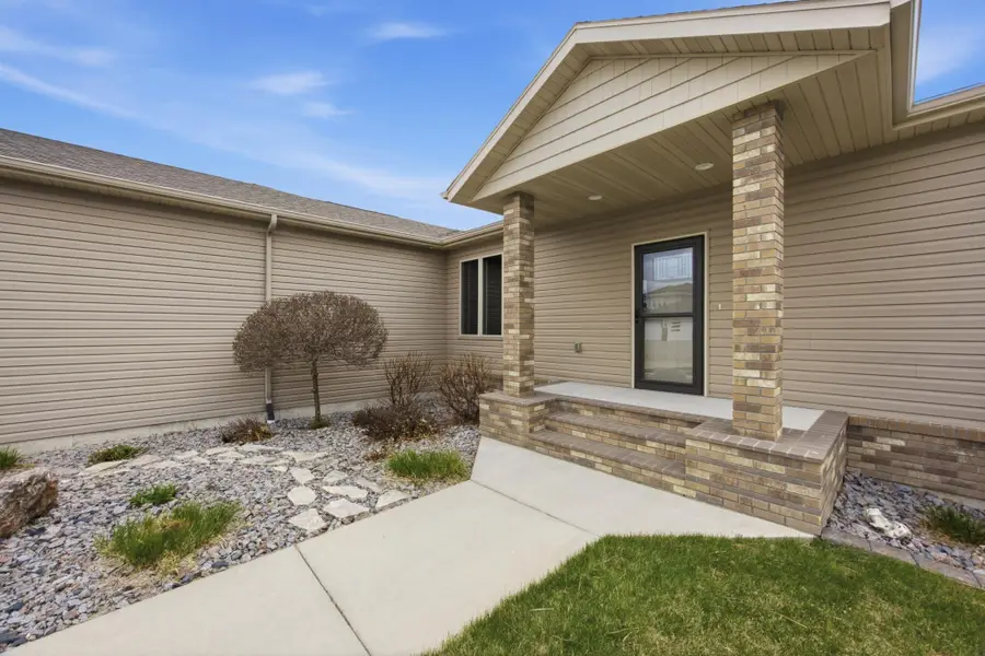 4727 6th Street W, West Fargo, ND 58078 - #3