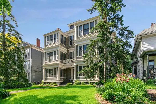593 Laurel Avenue #3E, Saint Paul, MN 55102