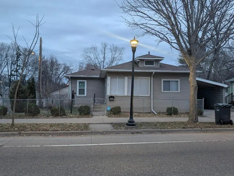 1008 Lowry Avenue N, Minneapolis, MN 55411 - #1