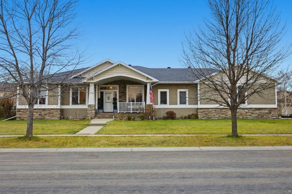 3847 43rd Avenue S, Moorhead, MN 56560 - #1
