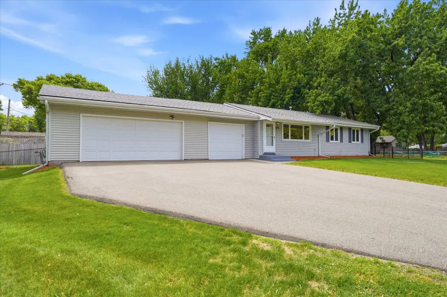 320 113th Avenue Ne, Blaine, MN 55434 - #3