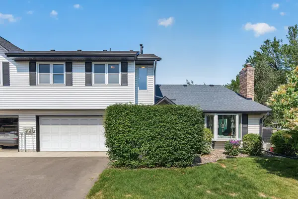 3608 Gershwin Lane N, Oakdale, MN 55128