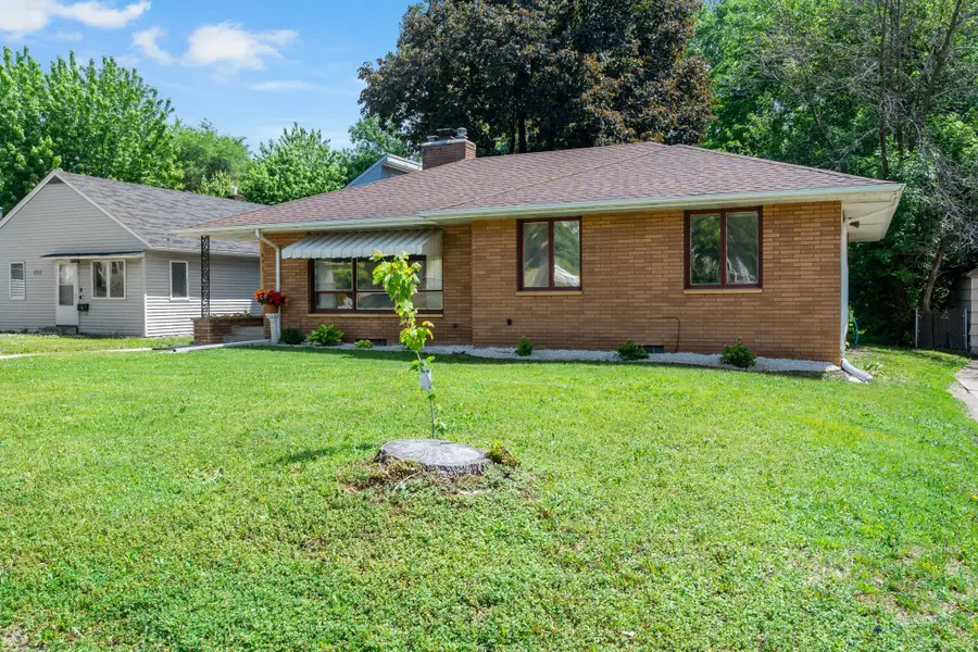 448 White Bear Avenue N, Saint Paul, MN 55106 - #3