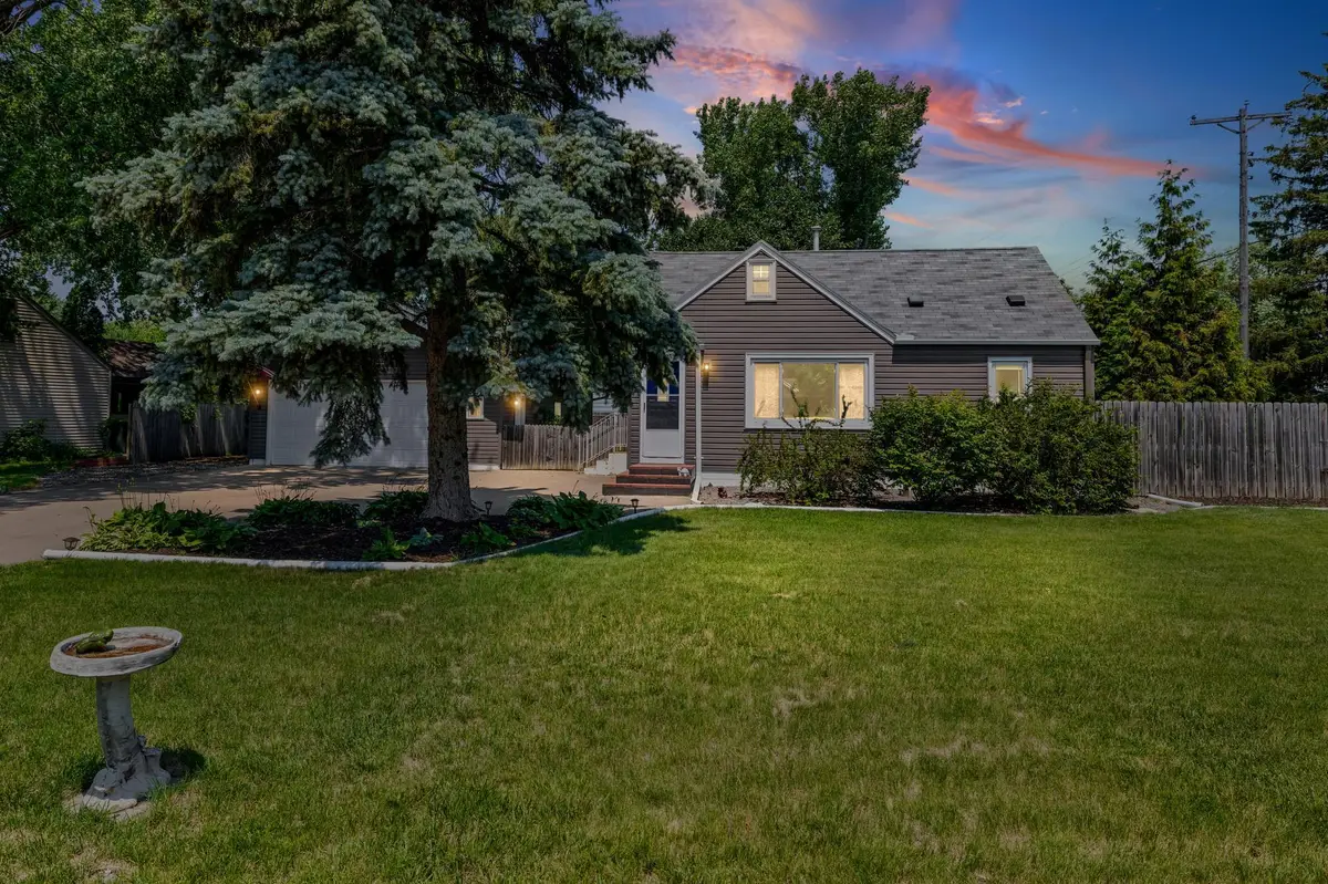 2185 Pinewood Drive, Saint Paul, MN 55112 - #1