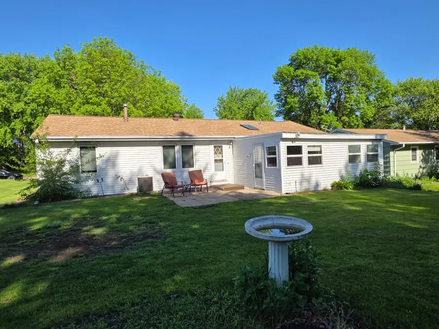 891 Winnie Avenue, Windom, MN 56101 - #3