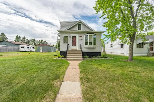 3219 4th Avenue W, Hibbing, MN 55746