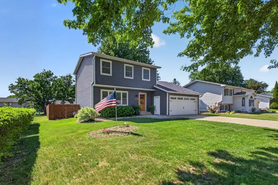 303 6th Avenue Ne, Kasson, MN 55944 - #2