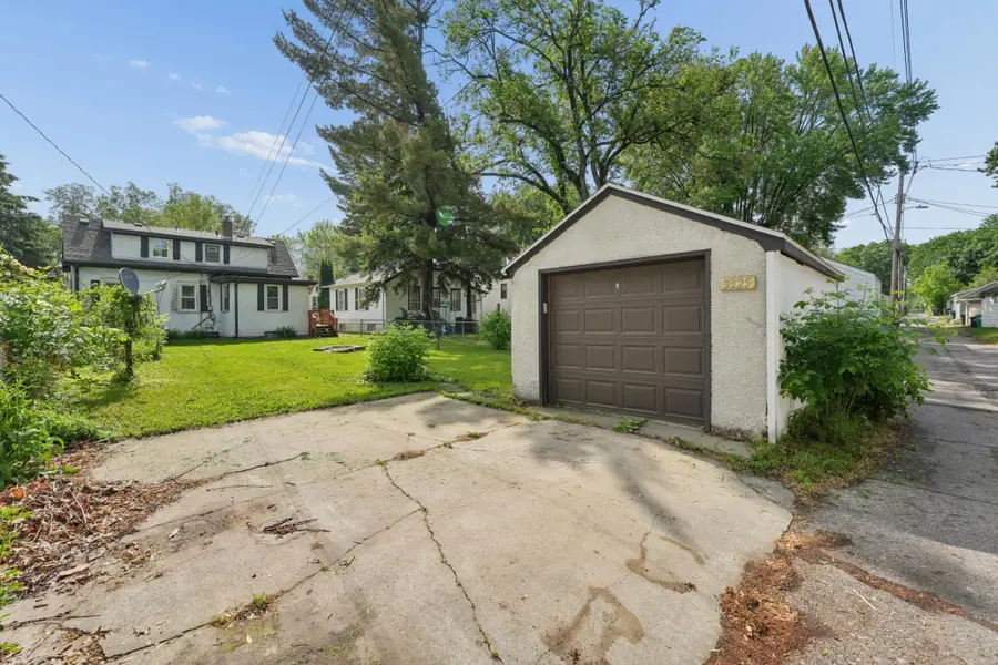 3325 Upton Avenue N, Minneapolis, MN 55412 - #3