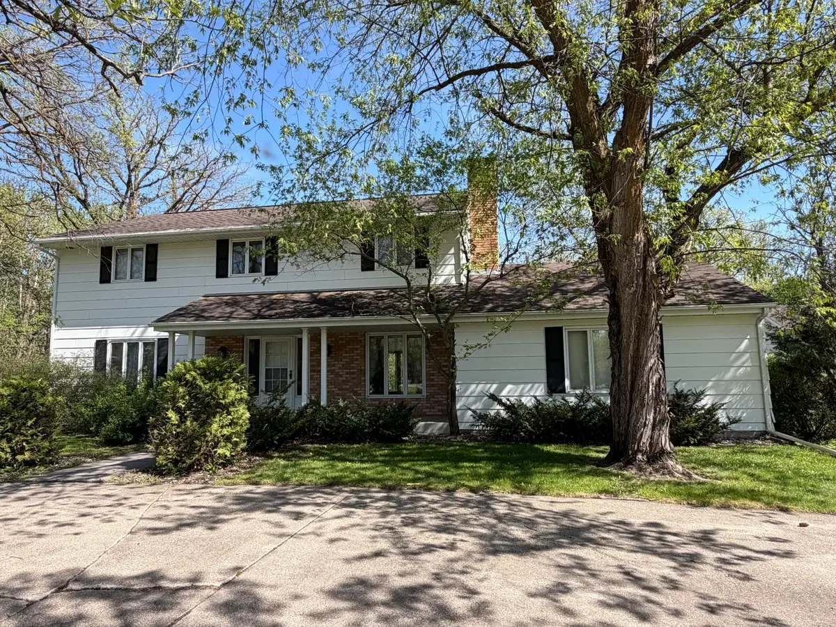 814 11th Avenue Se, Roseau, MN 56751 - #1