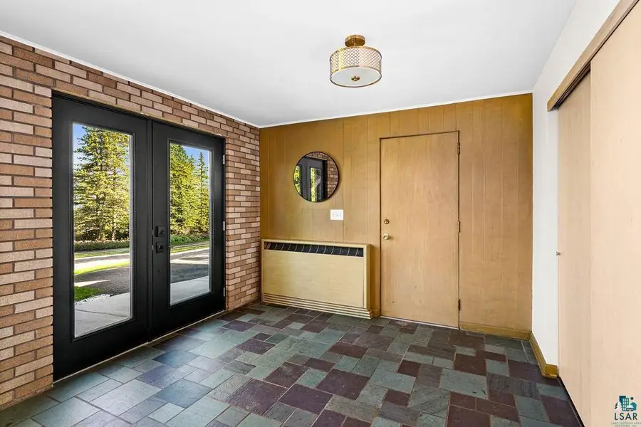3801 Rockview Court, Duluth, MN 55804 - #3