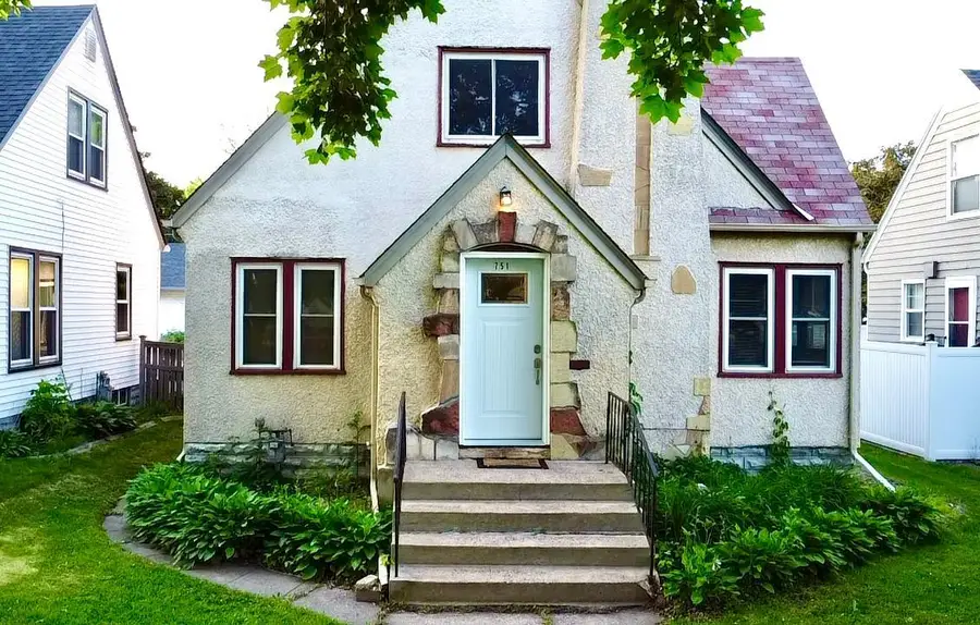 751 Cottage Avenue E, Saint Paul, MN 55106 - #2