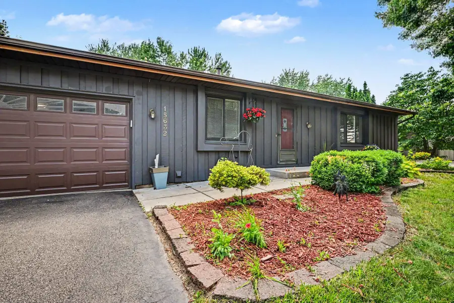 15632 Heywood Way, Apple Valley, MN 55124 - #2