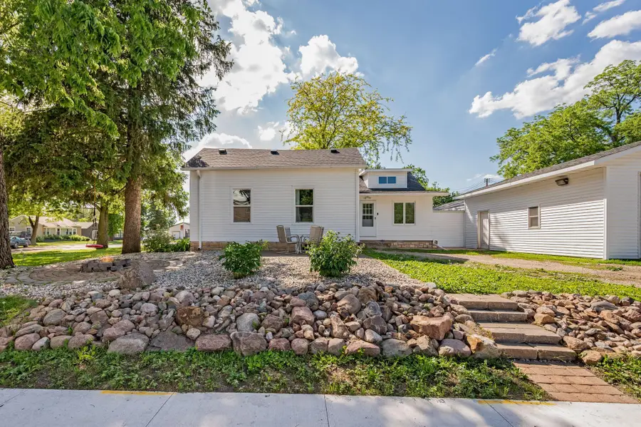 212 Main Street E, Saint Clair, MN 56080 - #2