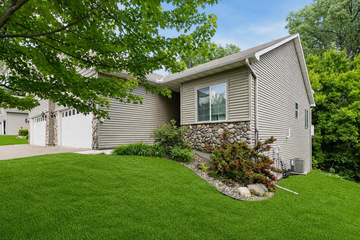 3165 Doneene Lane, Eagan, MN 55121 - #1