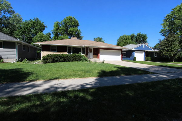 2742 Xenwood Avenue S, Saint Louis Park, MN 55416