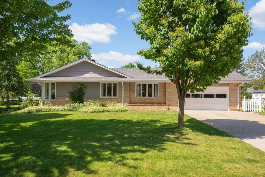 6009 Tingdale Avenue, Edina, MN 55436 - #3