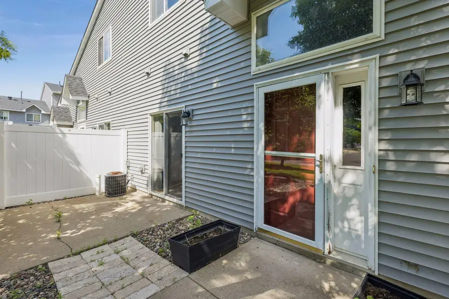 670 Kingfisher Lane #G, Woodbury, MN 55125 - #2