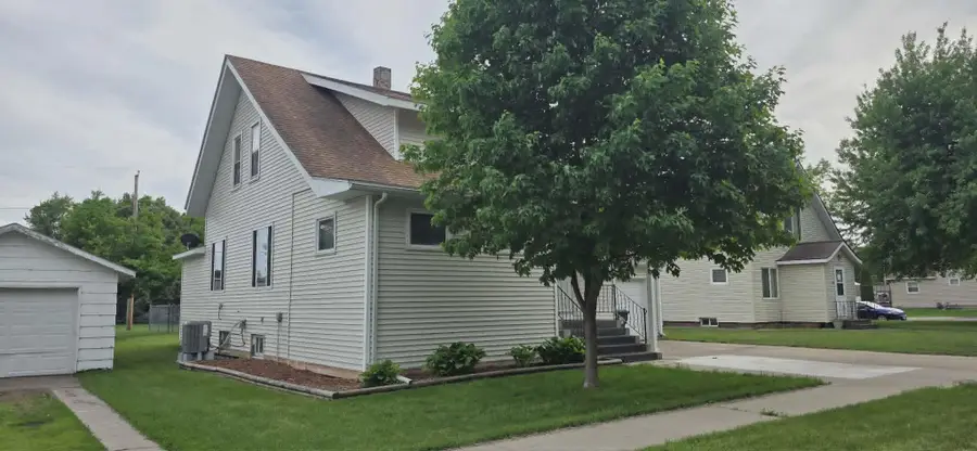 562 South Street, Wabasso, MN 56293 - #2