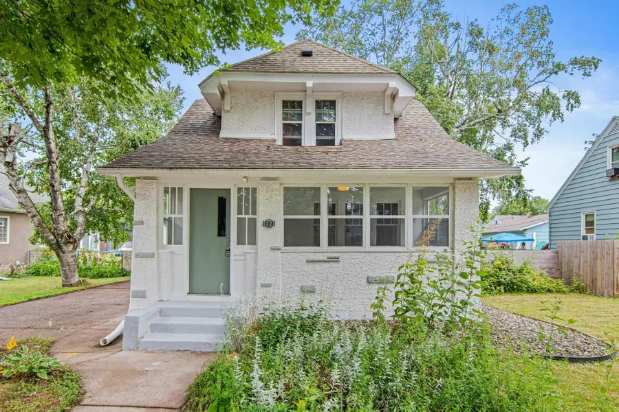 1221 4th Street E, Saint Paul, MN 55106 - #2