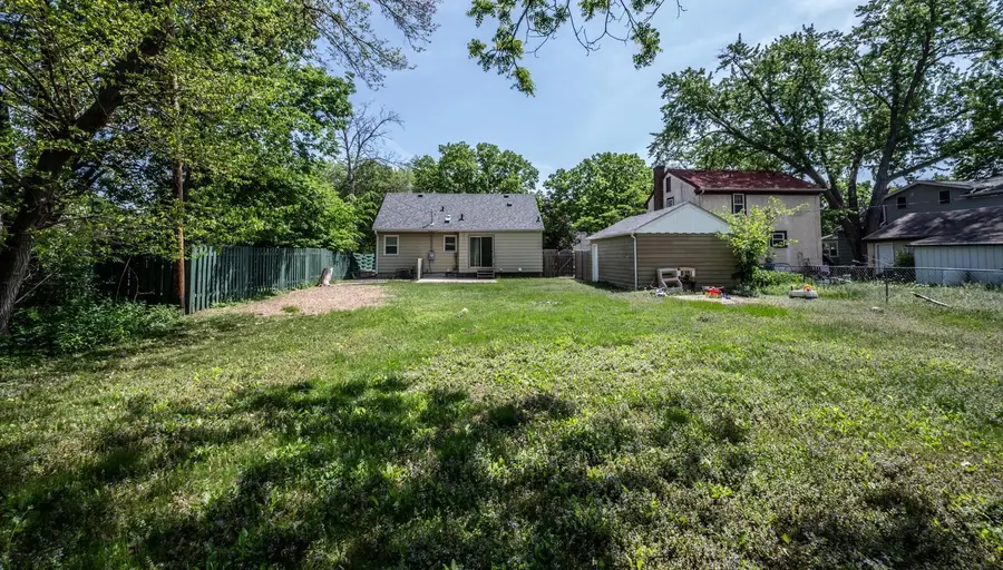 4151 Xenia Avenue N, Robbinsdale, MN 55422 - #3