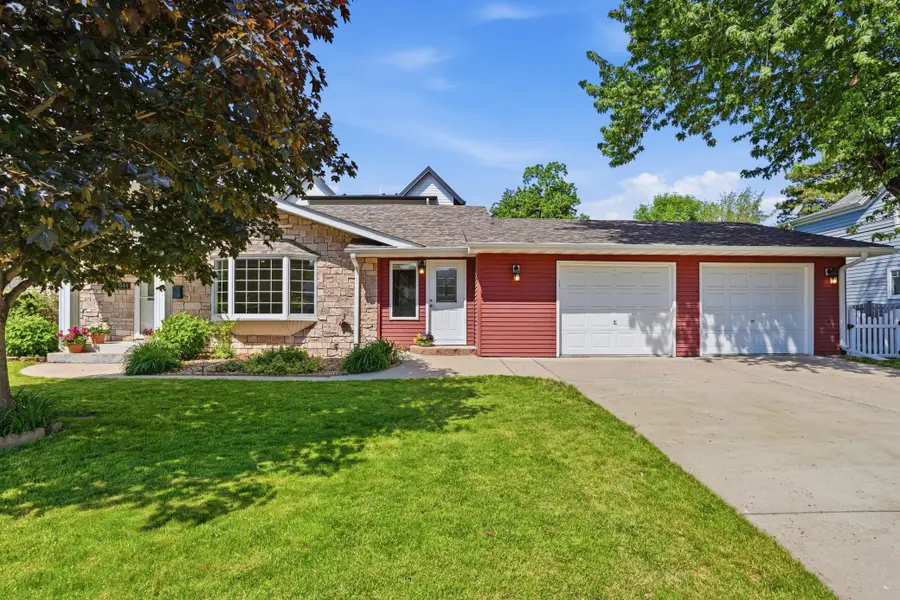 5544 Saint Johns Avenue, Edina, MN 55424 - #3