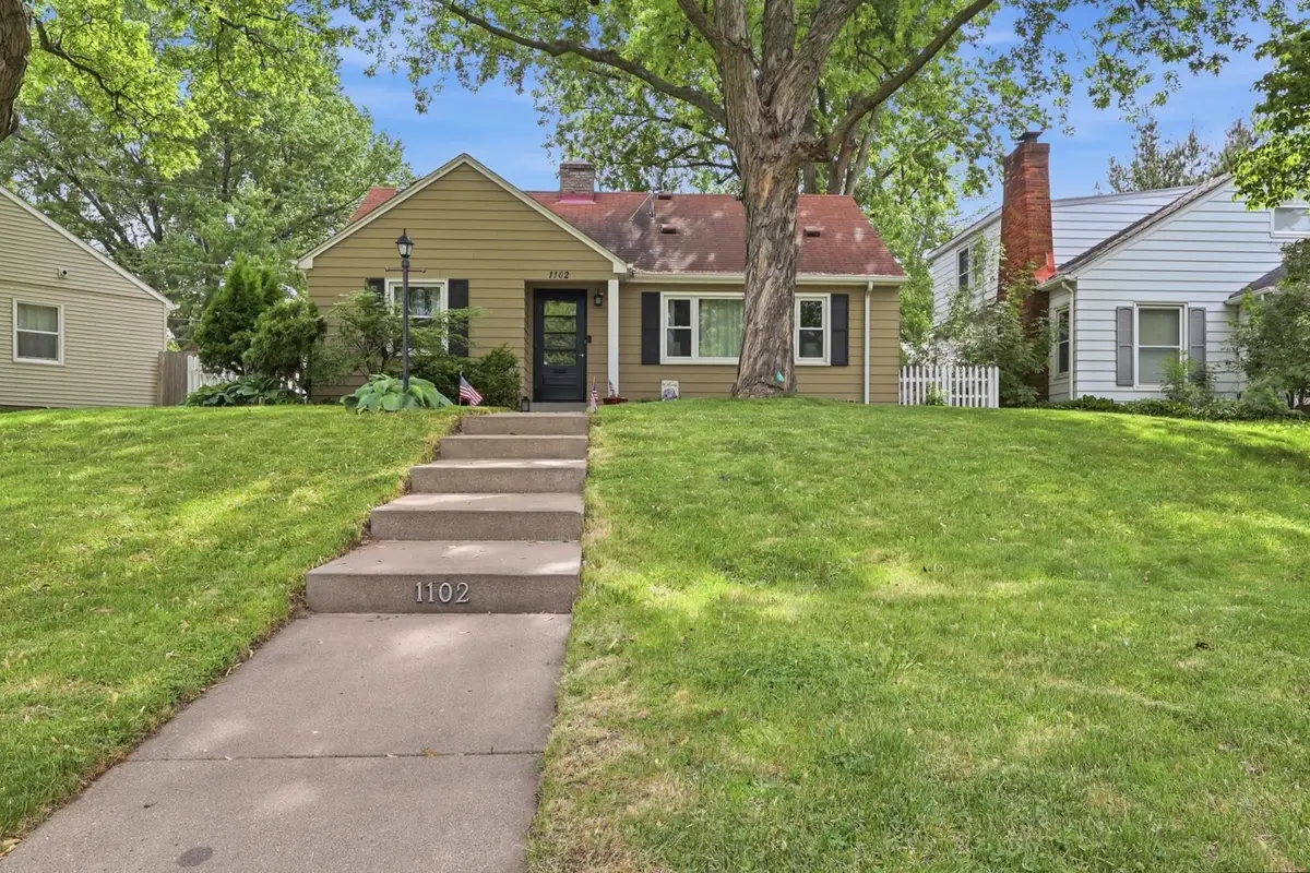 1102 Delaware Avenue, West Saint Paul, MN 55118 - #1