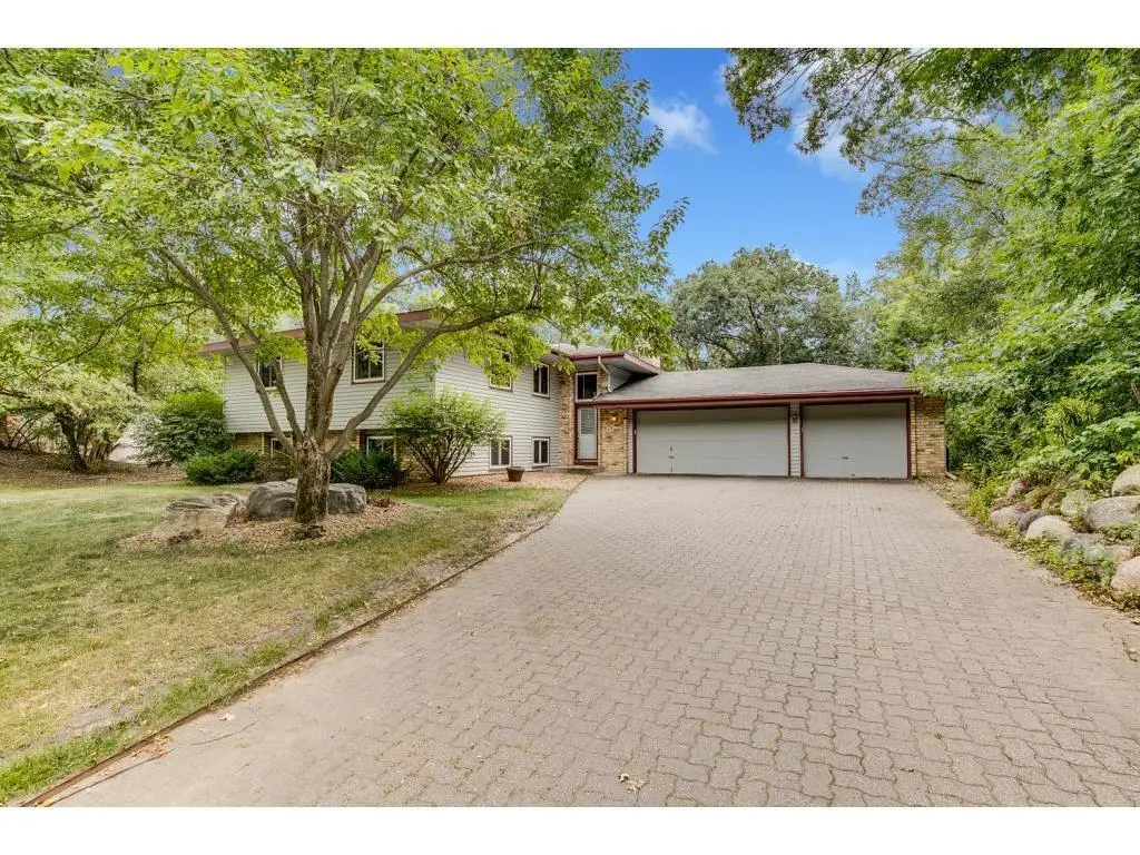 3203 Red Oak Circle S, Burnsville, MN 55337 - #1