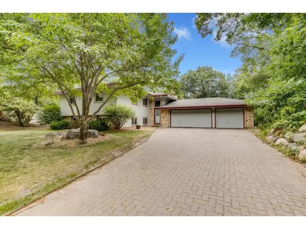 3203 Red Oak Circle S, Burnsville, MN 55337