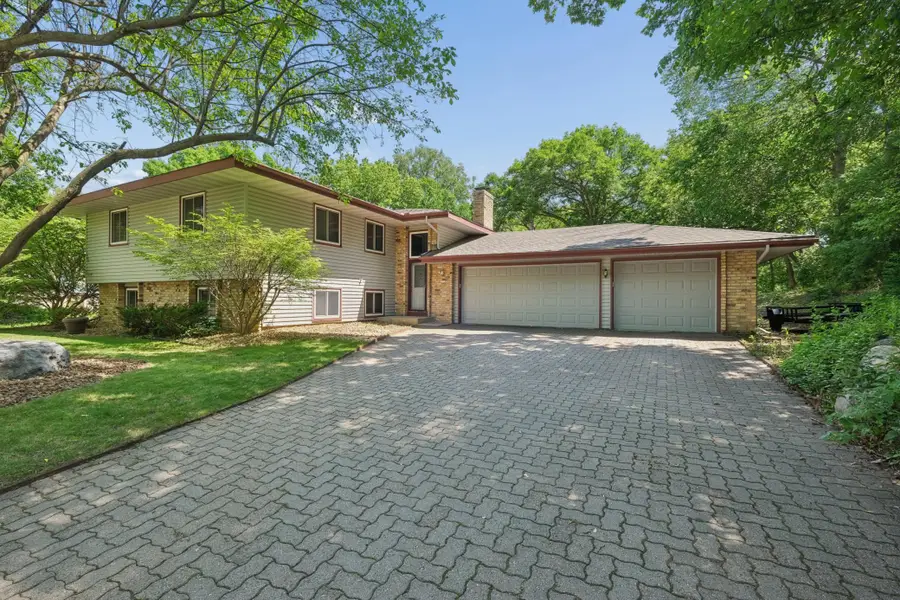 3203 Red Oak Circle S, Burnsville, MN 55337 - #2