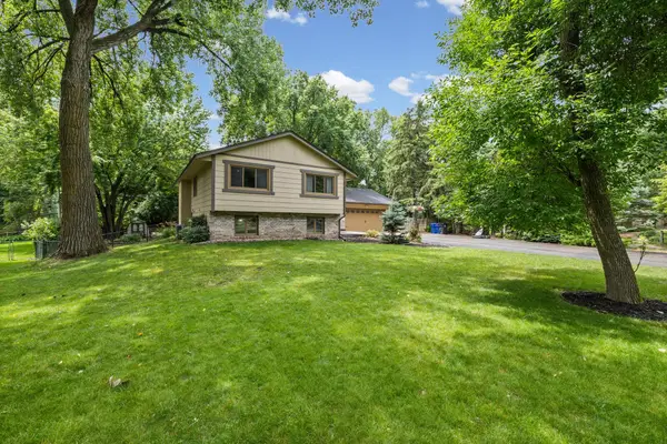 2194 Snowshoe Lane E, Saint Paul, MN 55119