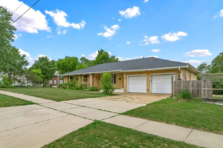 334 Margaret Street, Eau Claire, WI 54701 - #2
