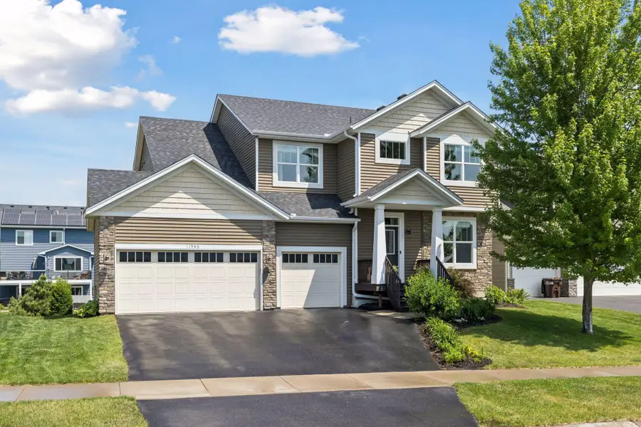 11946 32nd St N, Lake Elmo, MN 55042 - #2