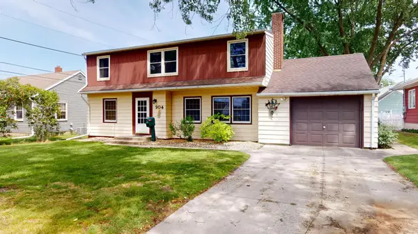 904 Clausen Avenue, Albert Lea, MN 56007
