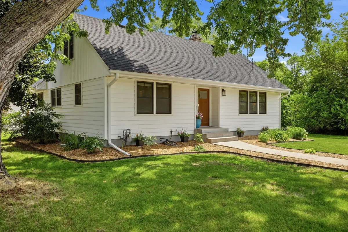 8401 15th Avenue S, Bloomington, MN 55425 - #1