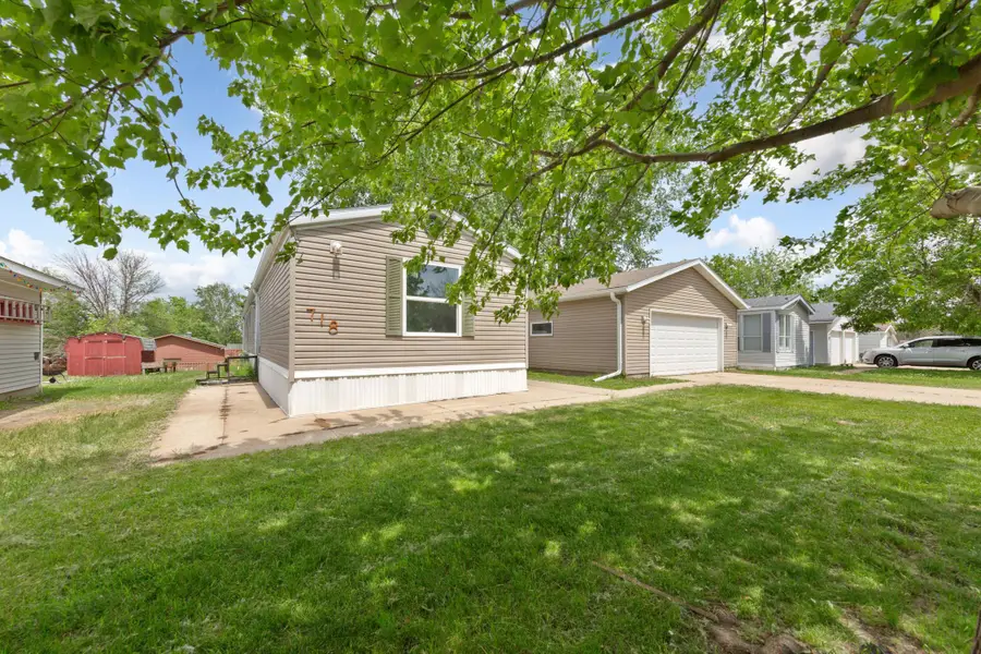 718 Rose Drive, Faribault, MN 55021 - #2