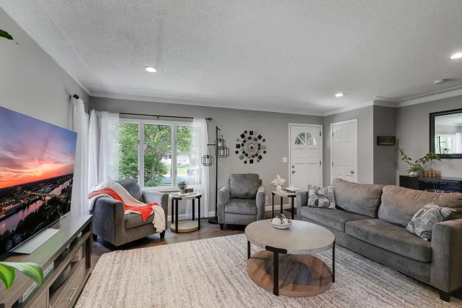 2817 W 108th Street, Bloomington, MN 55431 - #3