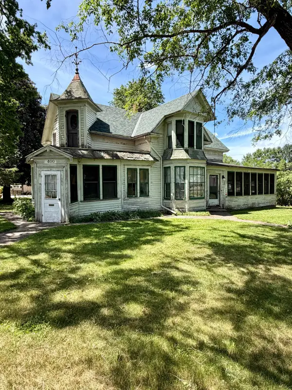400 W Main Street, Belle Plaine, MN 56011