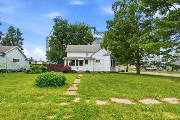 95 1st Avenue Ne, Elgin, MN 55932