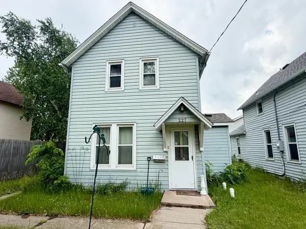227 4th Avenue N, Waite Park, MN 56387