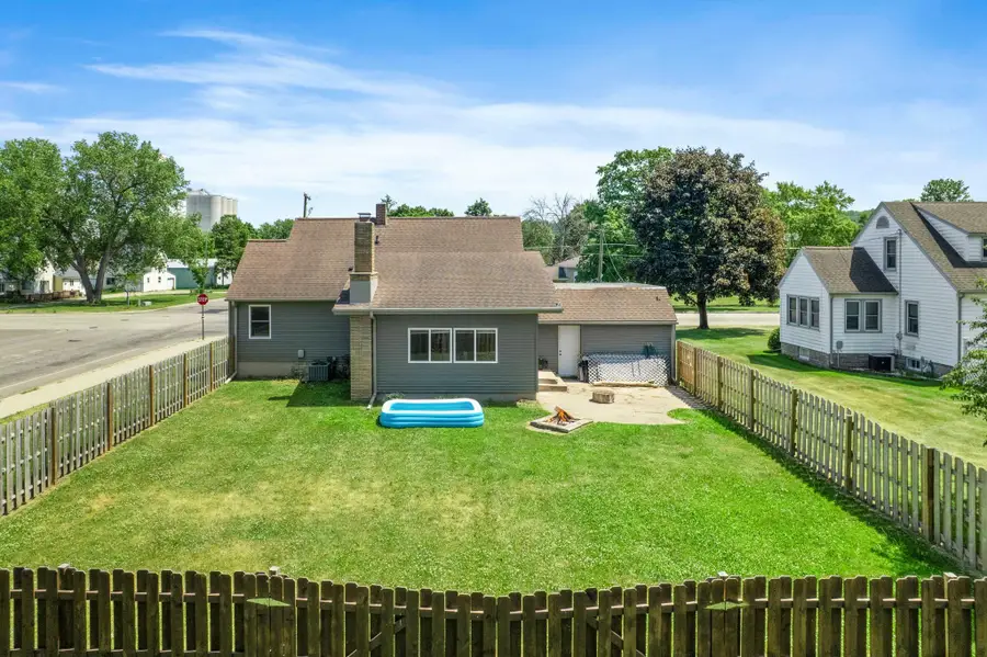 1000 W Lyon Avenue, Lake City, MN 55041 - #3