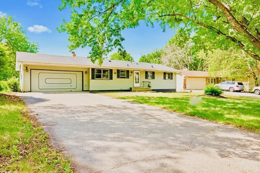 8941 48th Avenue N, New Hope, MN 55428 - #3