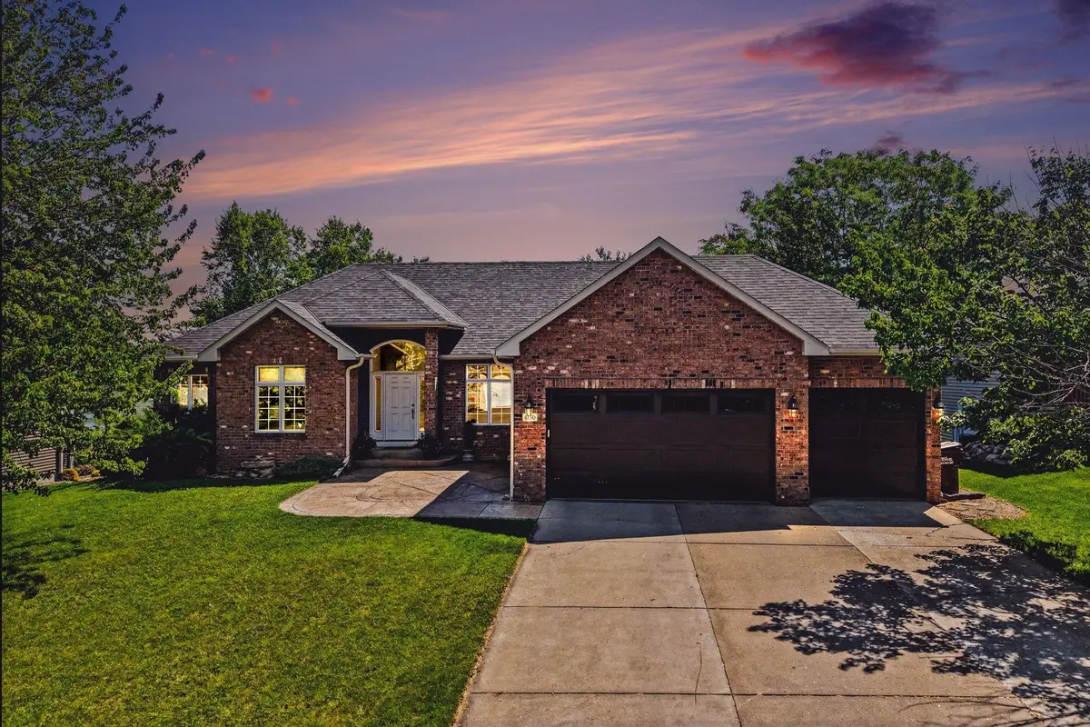8150 9th Street Place N, Oakdale, MN 55128 - #1