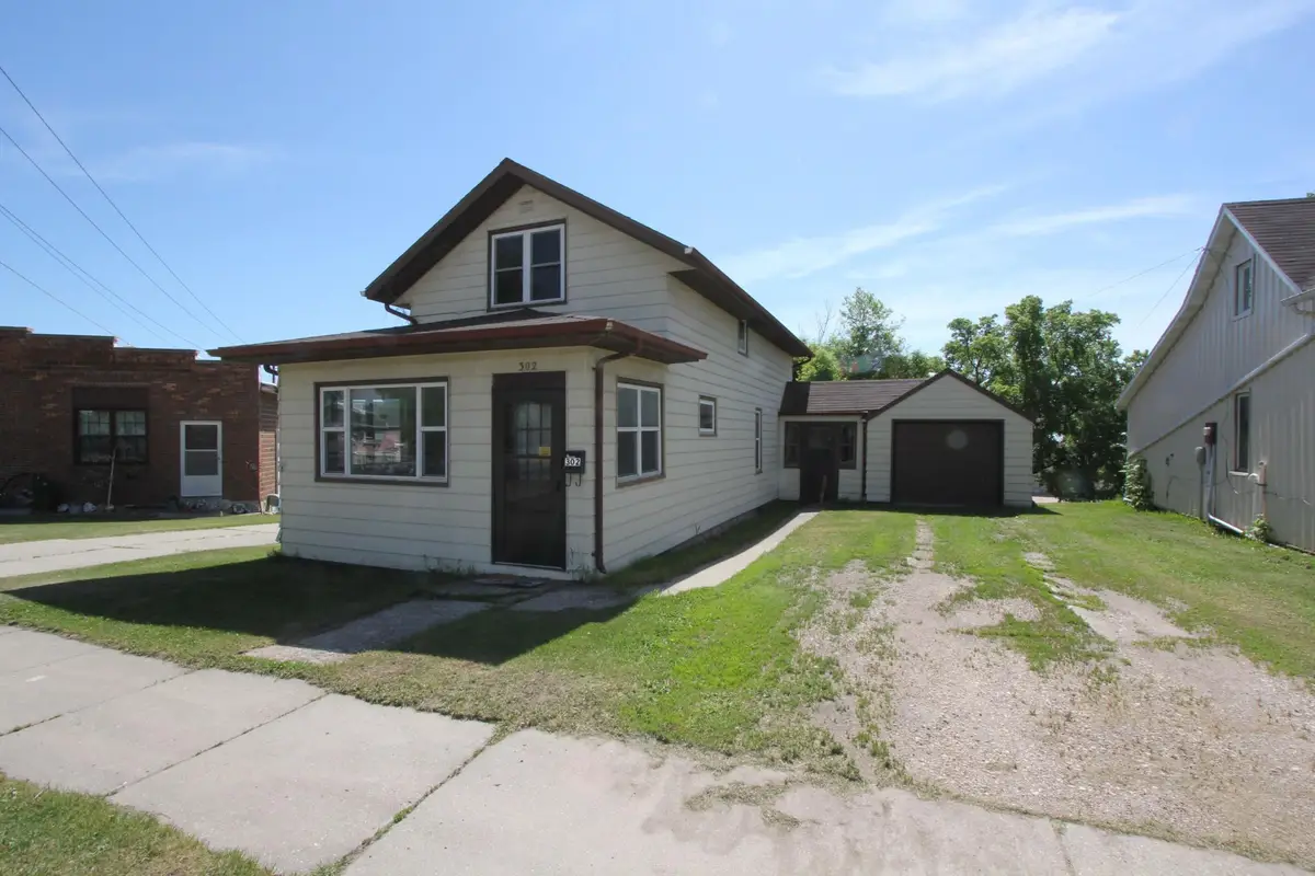 302 Riverside Avenue, Thief River Falls, MN 56701 - #1