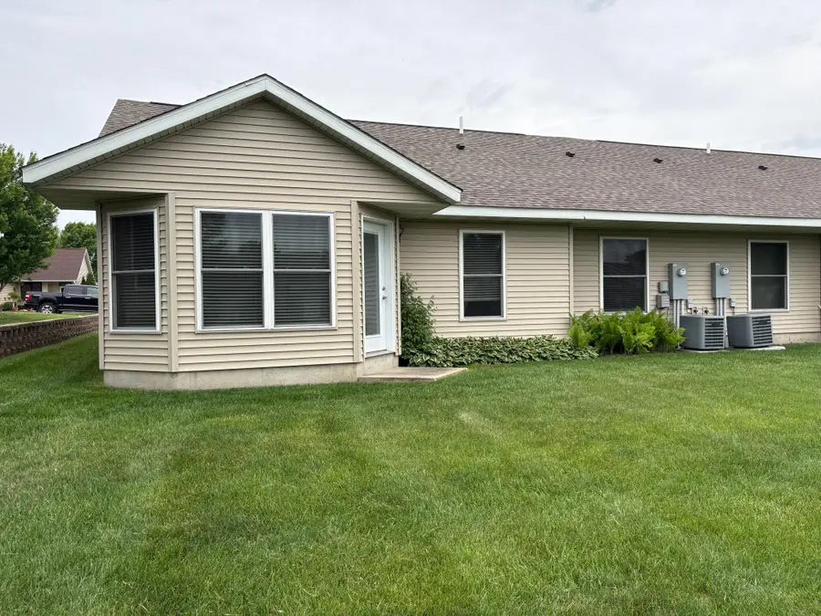 307 Aspenwood Drive, Redwood Falls, MN 56283 - #3