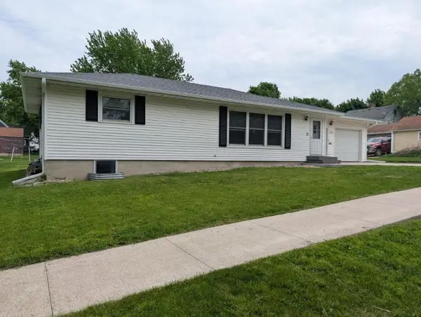 377 1st Street Sw, Wells, MN 56097