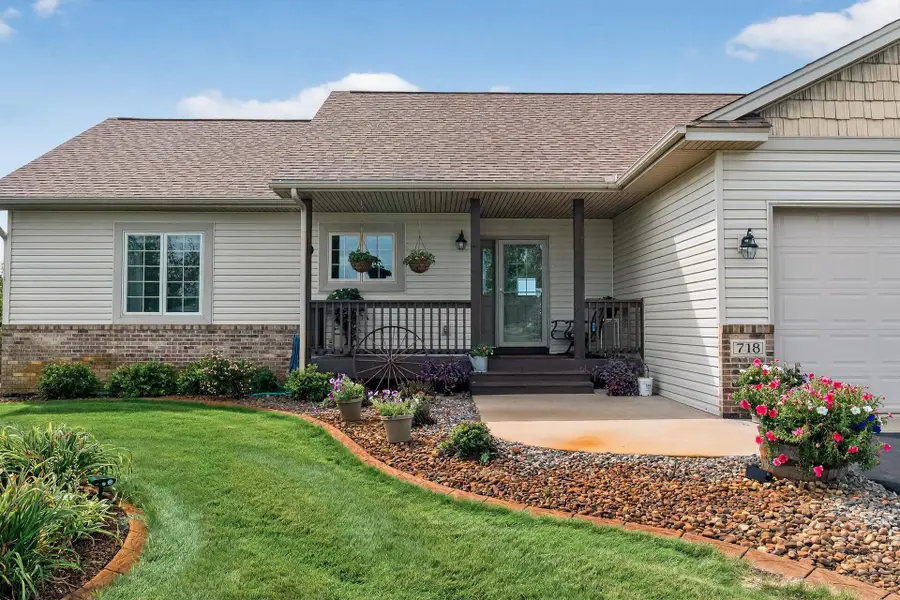 718 209th Lane Nw, Cedar, MN 55011 - #2