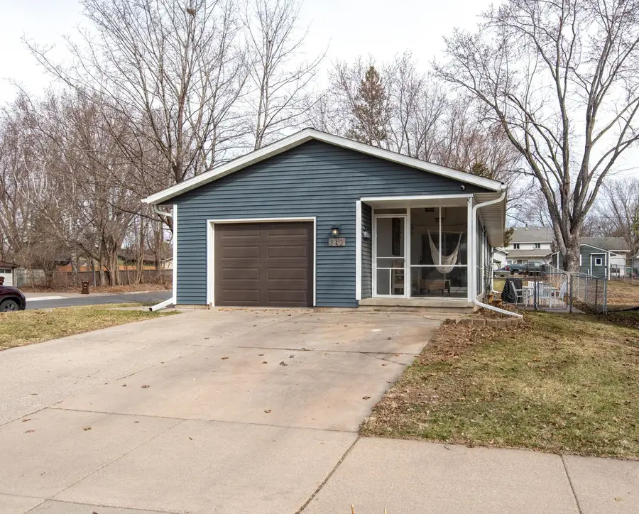 842 4th Street W, Hastings, MN 55033 - #2