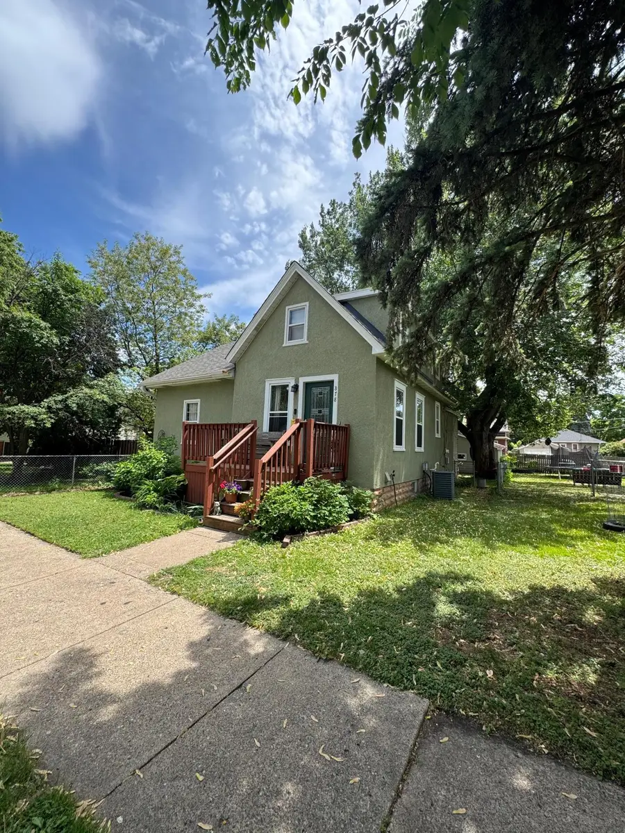 878 Monroe Court, Saint Paul, MN 55102 - #3