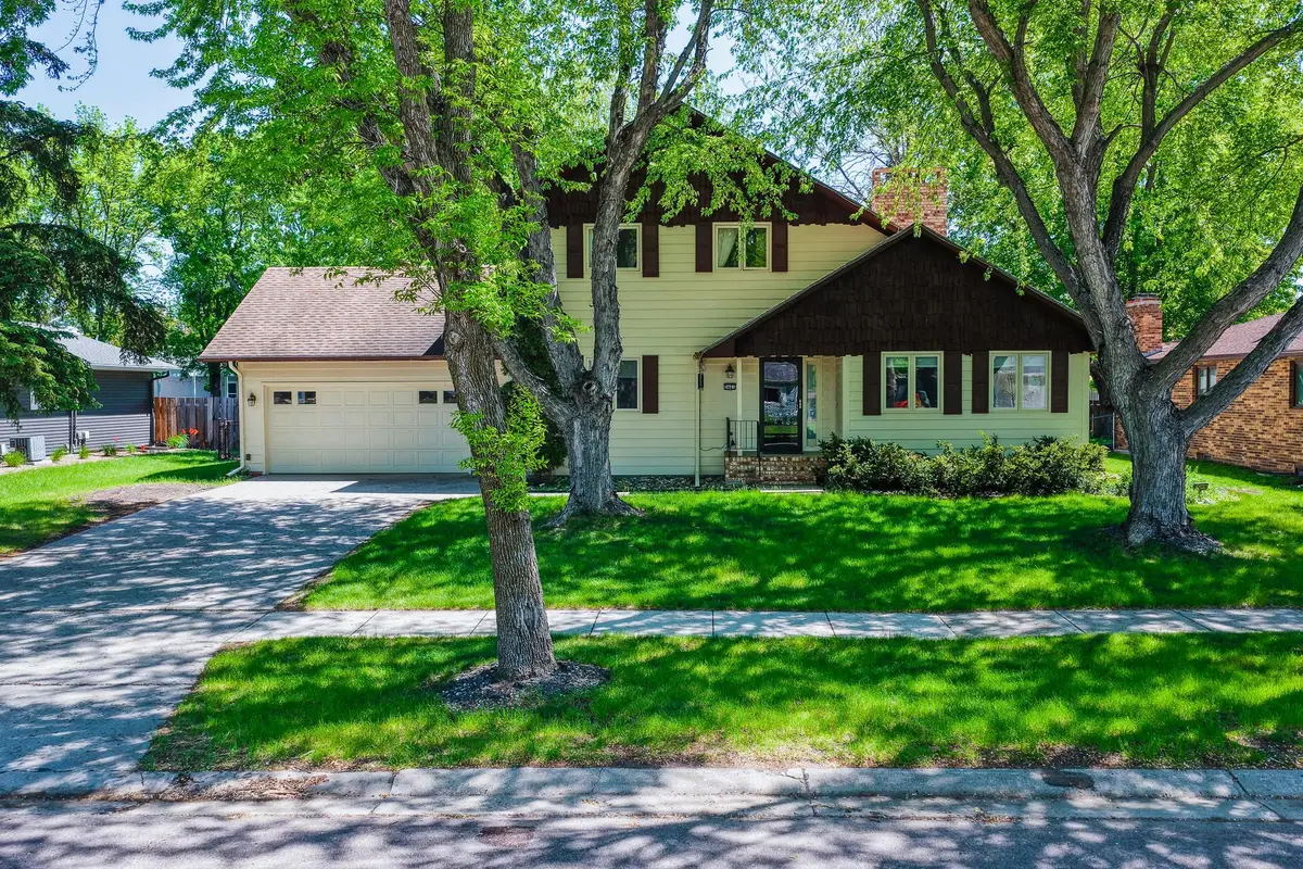 3401 Par Street N, Fargo, ND 58102 - #1