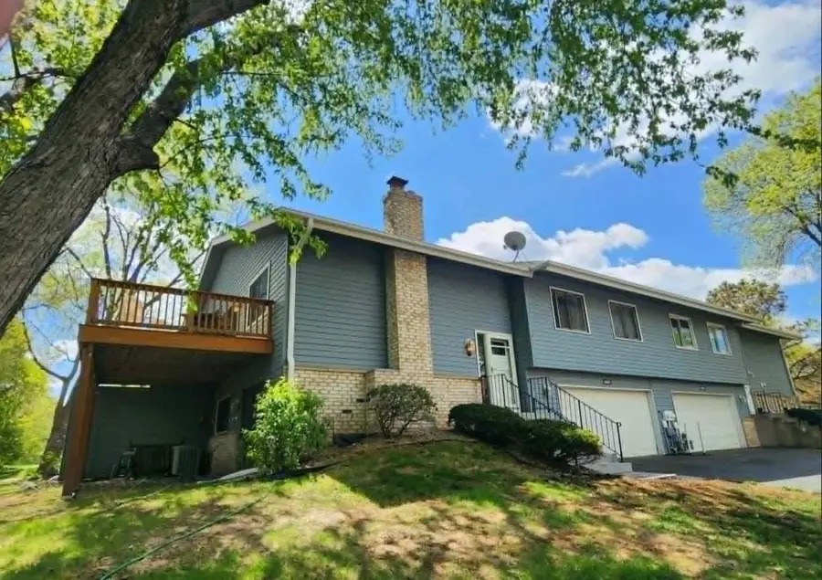3597 York Drive, Woodbury, MN 55125 - #2